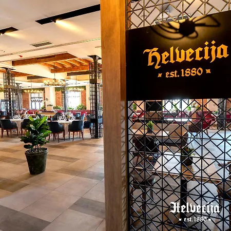 Helvecija 1880 4*